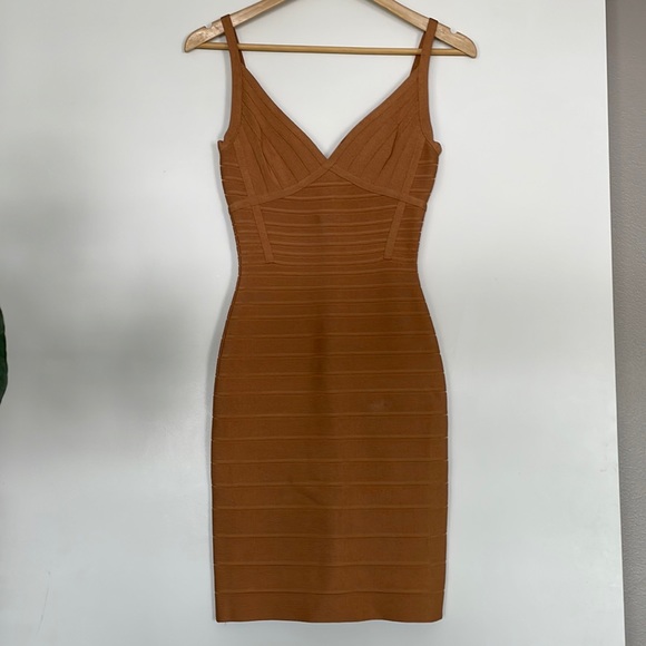 Herve Leger Signature Bandage "Scarlett" Sleeveless Dress - Tamarind - Picture 5 of 12